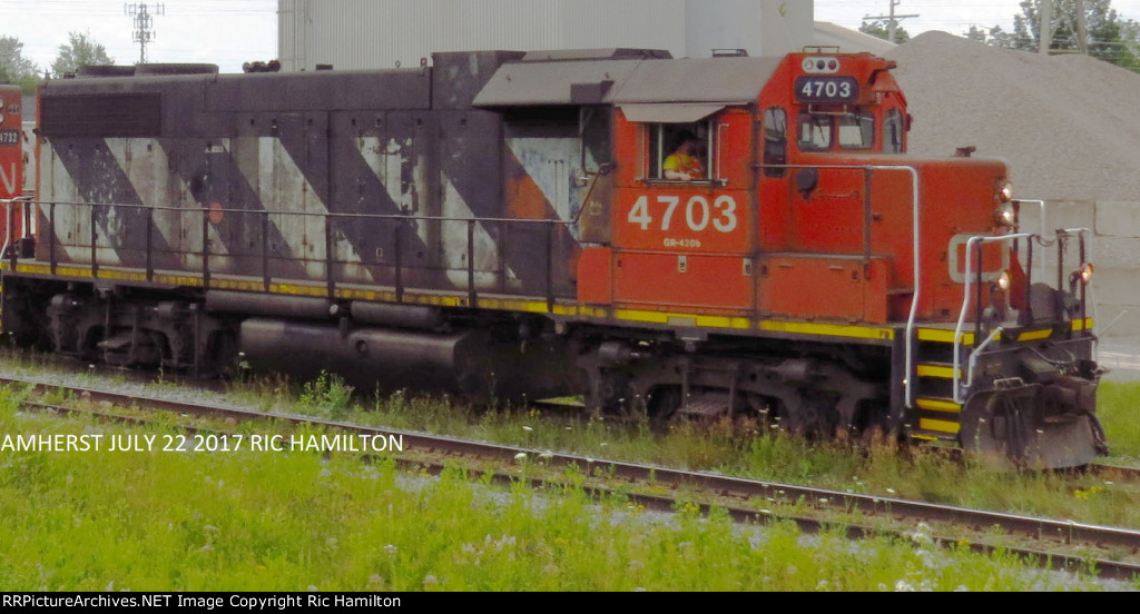 CN 4703